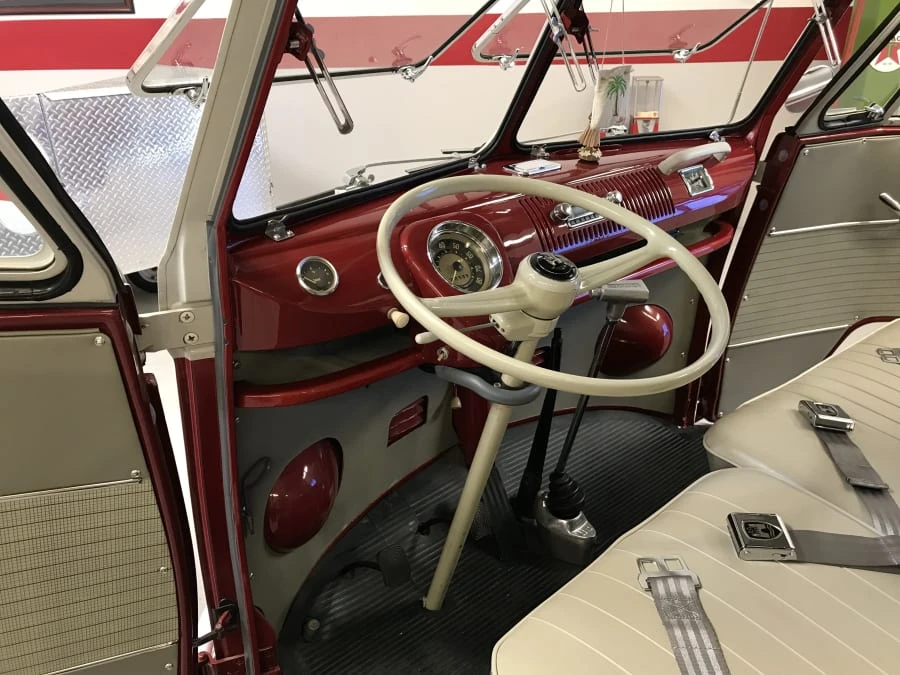 1964 Volkswagen Split-Window Bus - Image 5 of 11