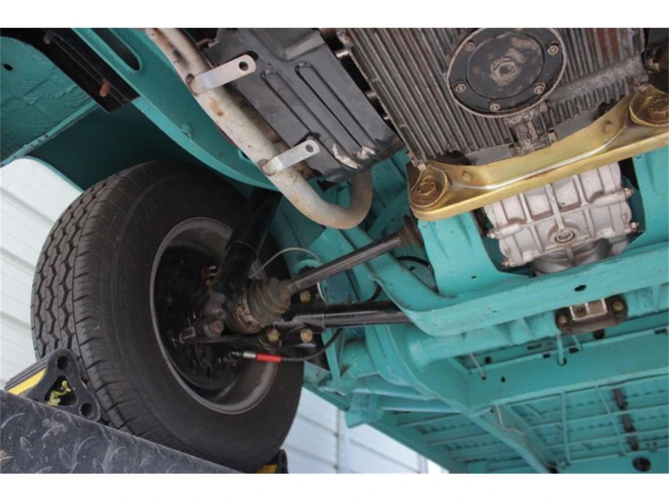 1964 Volkswagen Split-Window Bus - Image 4 of 13
