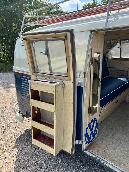 1964 Volkswagen Split-Window Camper - Image 5 of 12