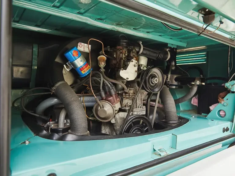 1964 Volkswagen Split-Window Bus - Image 4 of 30