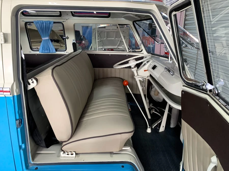 1964 Volkswagen Split-Window Bus - Image 5 of 15