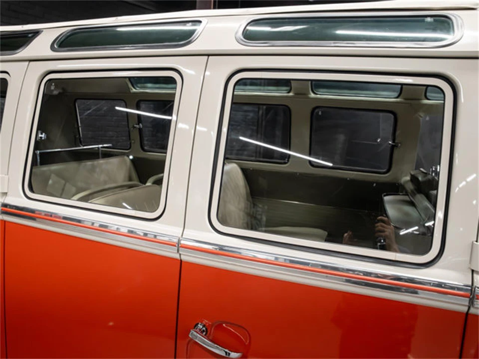 1964 Volkswagen Split-Window Bus - Image 24 of 31