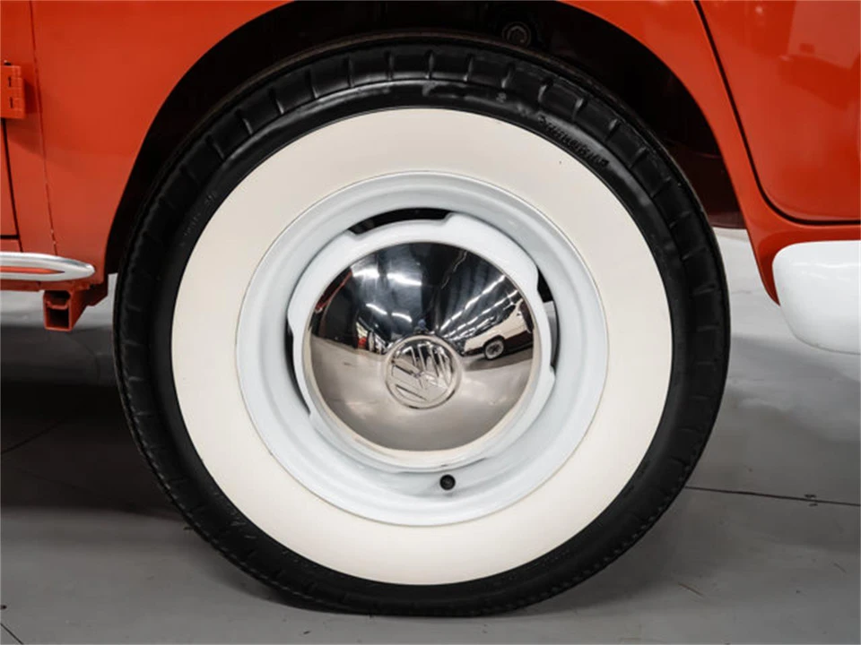 1964 Volkswagen Split-Window Bus - Image 18 of 31