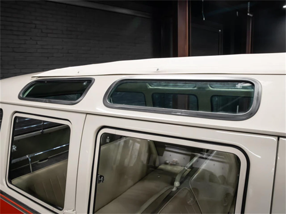 1964 Volkswagen Split-Window Bus - Image 28 of 31