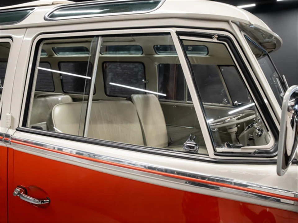 1964 Volkswagen Split-Window Bus - Image 25 of 31