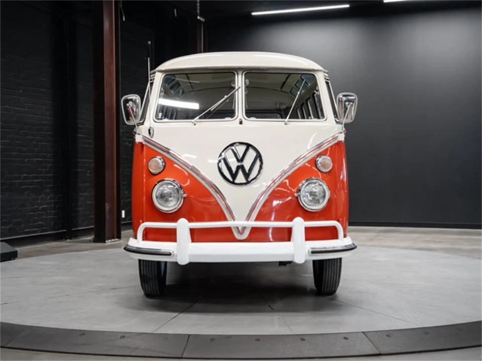 1964 Volkswagen Split-Window Bus - Image 4 of 31