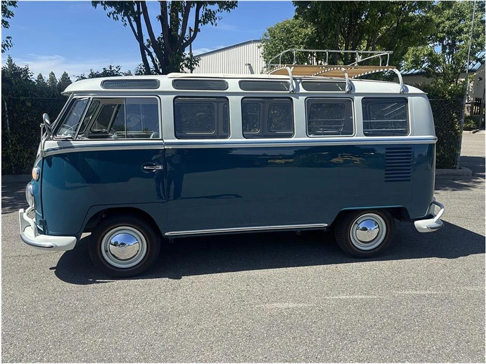 1964 Volkswagen Split-Window Bus - Image 3 of 31