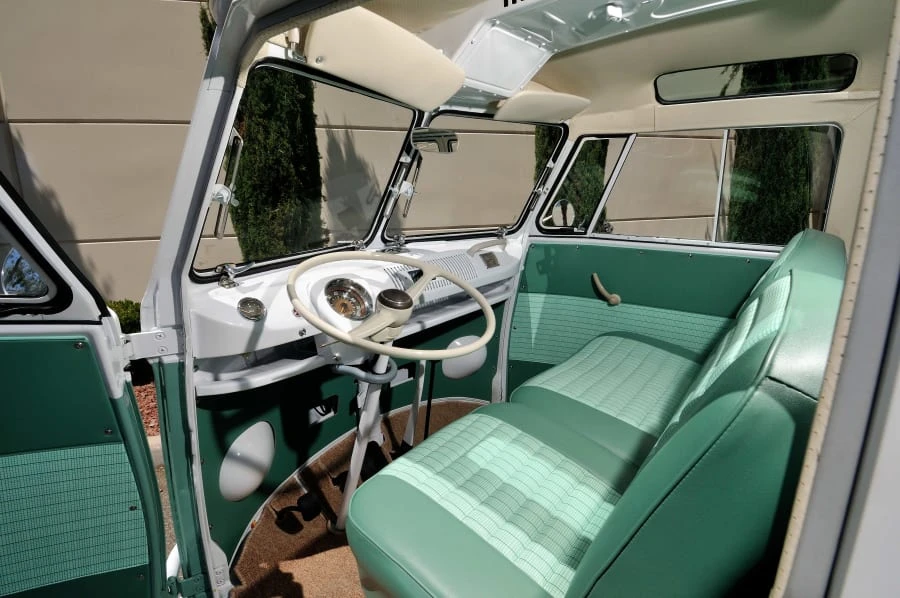 1964 Volkswagen Split-Window Bus - Image 4 of 11