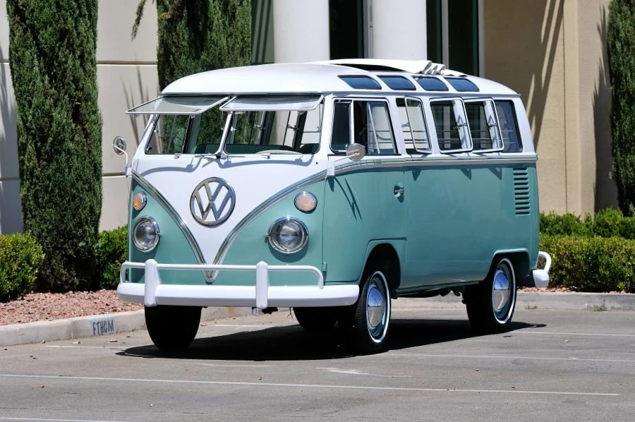 1964 Volkswagen Split-Window Bus - Image 10 of 11