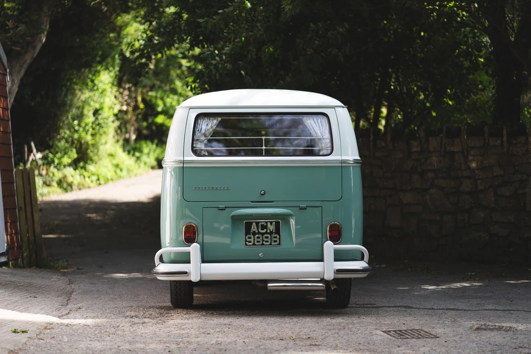 1964 Volkswagen Split-Window Bus - Image 7 of 30