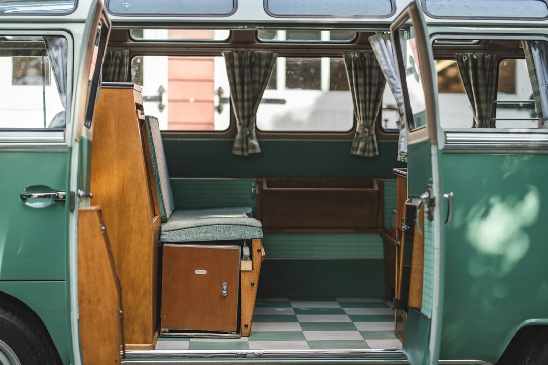 1964 Volkswagen Split-Window Bus - Image 23 of 30