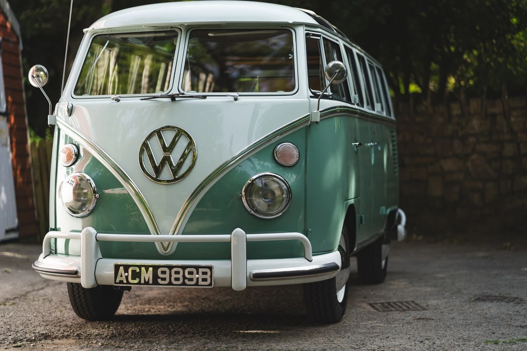 1964 Volkswagen Split-Window Bus - Image 4 of 30