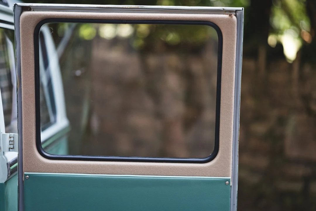 1964 Volkswagen Split-Window Bus - Image 15 of 30