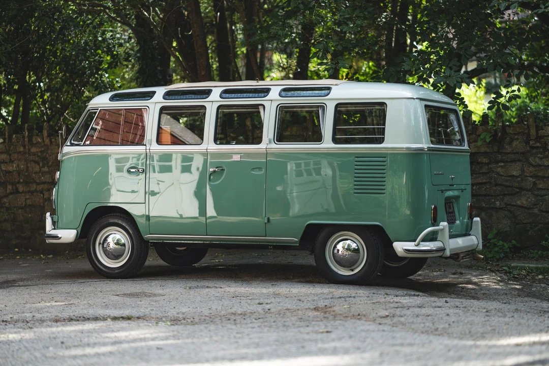 1964 Volkswagen Split-Window Bus - Image 5 of 30