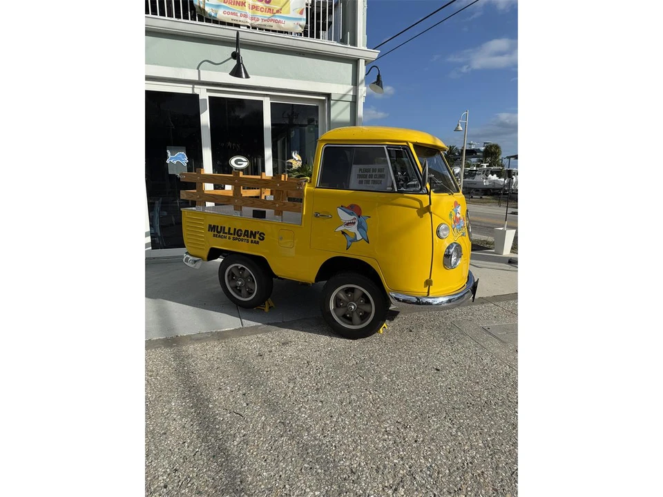 1964 Volkswagen Split-Window Bus - Image 5 of 6