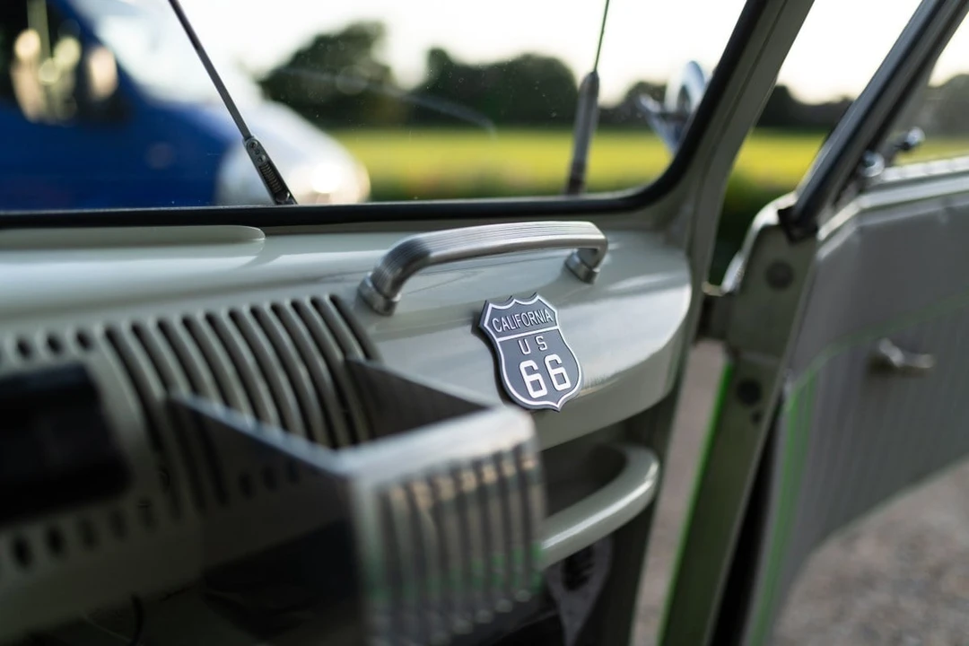 1964 Volkswagen Split-Window Camper - Image 27 of 30