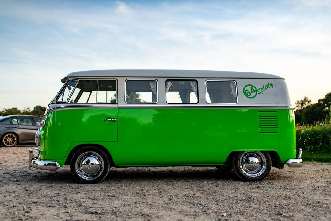 1964 Volkswagen Split-Window Camper - Image 10 of 30