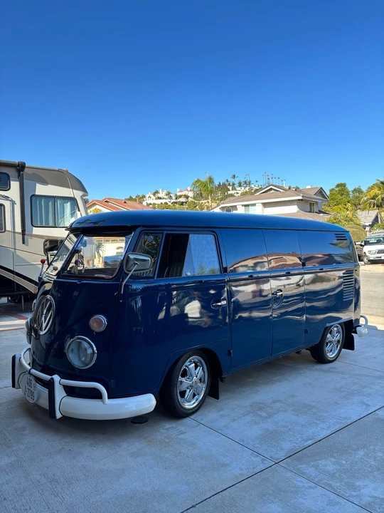 1964 Volkswagen Split-Window Bus - Image 5 of 21