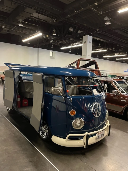 1964 Volkswagen Split-Window Bus - Image 12 of 21