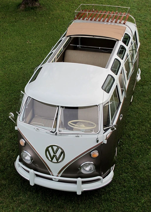 1964 Volkswagen Split-Window Bus - Image 21 of 31