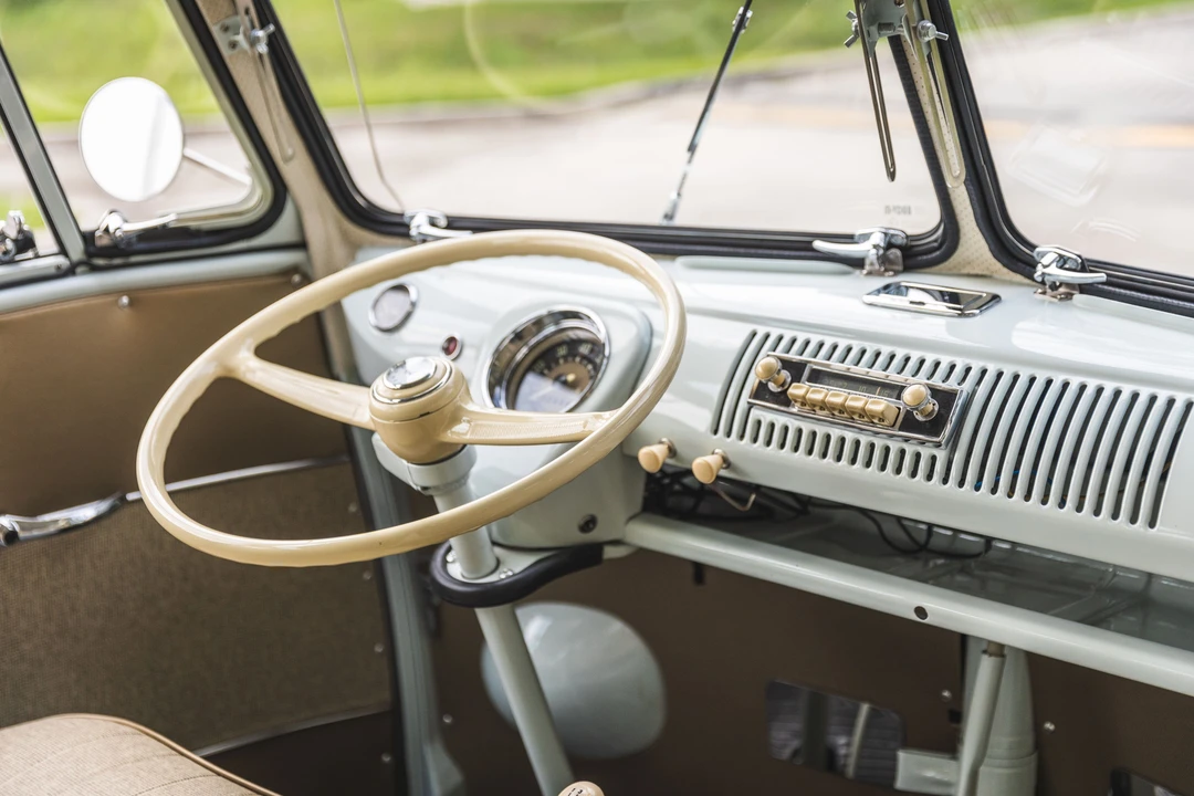 1964 Volkswagen Split-Window Bus - Image 26 of 31