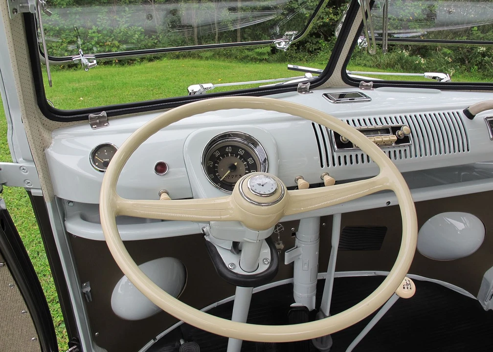 1964 Volkswagen Split-Window Bus - Image 29 of 31
