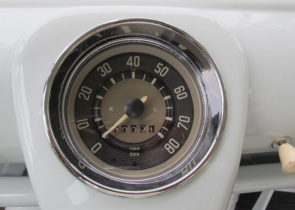 1964 Volkswagen Split-Window Bus - Image 28 of 31