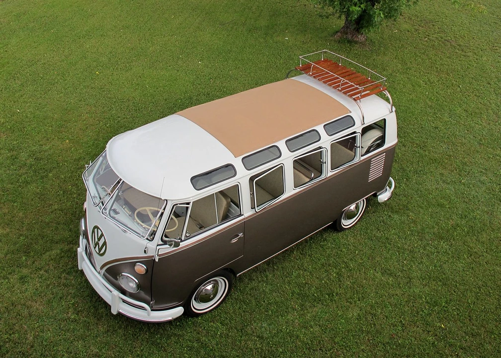1964 Volkswagen Split-Window Bus - Image 17 of 31
