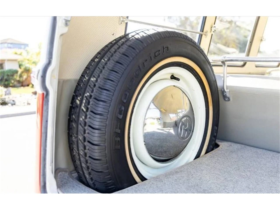 1964 Volkswagen Type 2 - Image 7 of 20