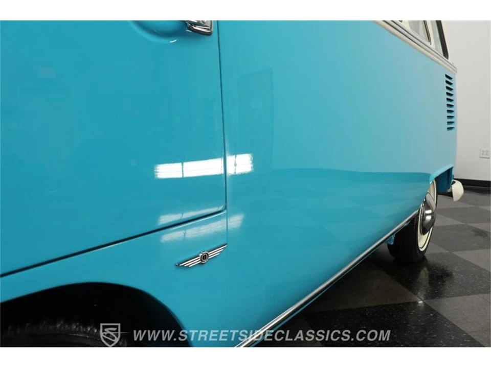 1964 Volkswagen Split-Window Bus - Image 22 of 31