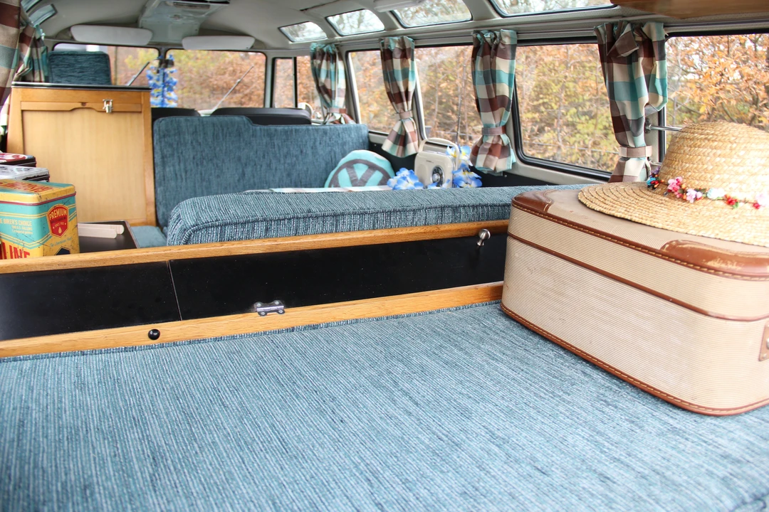 1964 Volkswagen Split-Window Bus - Image 18 of 23