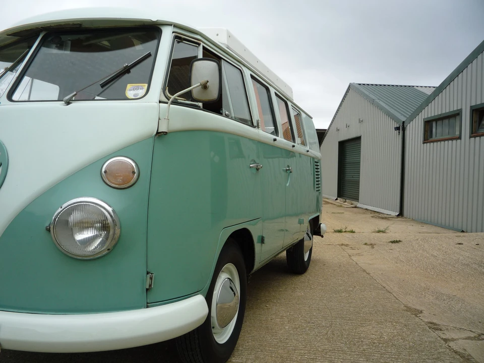 1964 Volkswagen Split-Window Camper - Image 5 of 8