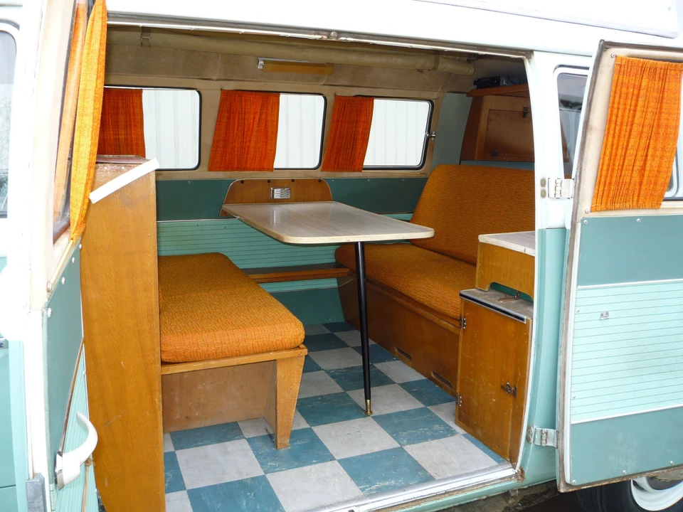 1964 Volkswagen Split-Window Camper - Image 4 of 8