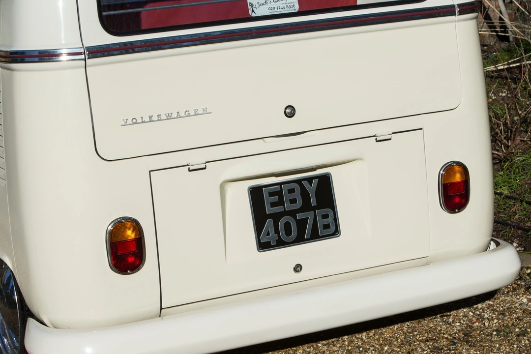 1964 Volkswagen Split-Window Bus - Image 23 of 25