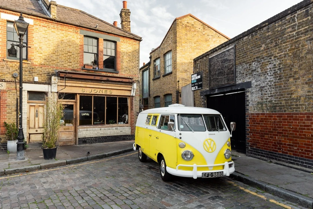 1964 Volkswagen Split-Window Camper - Image 3 of 30