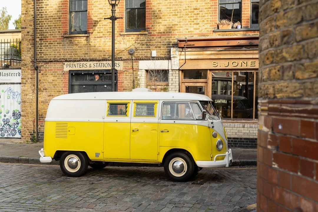 1964 Volkswagen Split-Window Camper - Image 9 of 30
