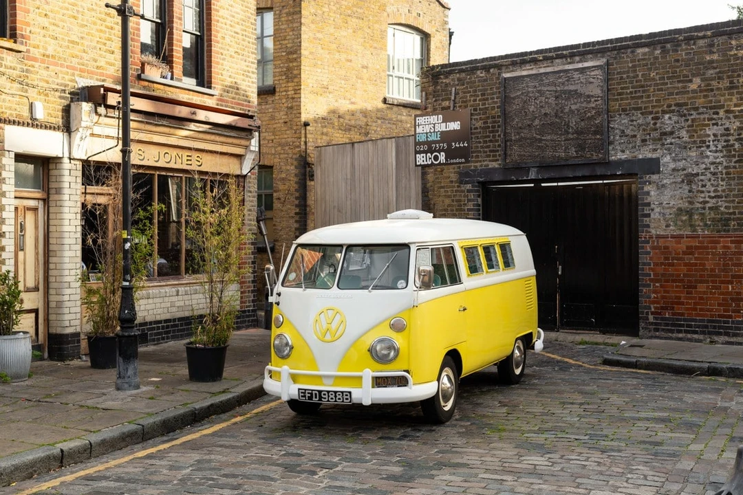 1964 Volkswagen Split-Window Camper - Image 15 of 30