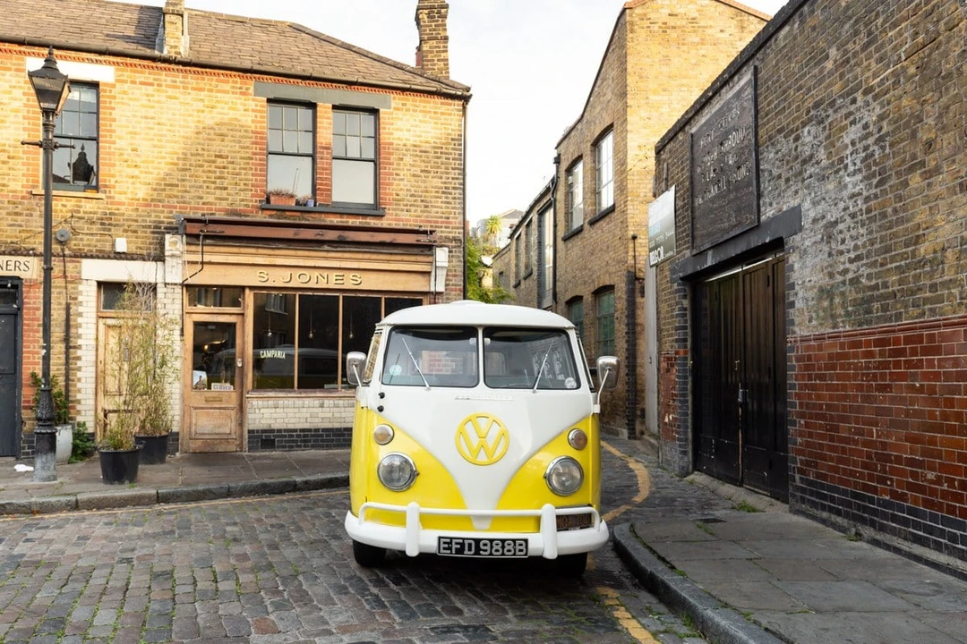 1964 Volkswagen Split-Window Camper - Image 6 of 30