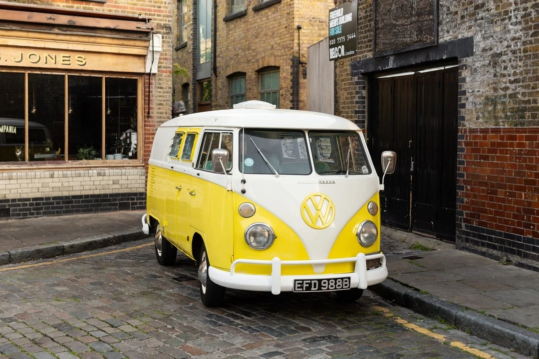 1964 Volkswagen Split-Window Camper - Image 8 of 30