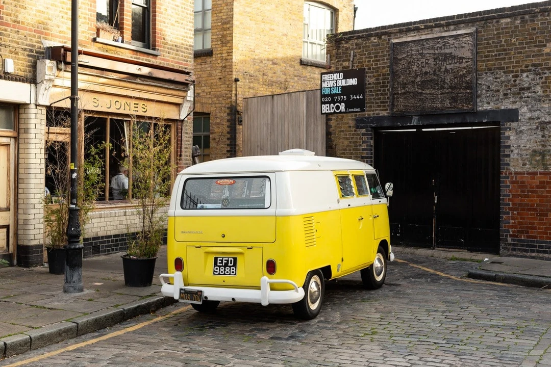 1964 Volkswagen Split-Window Camper - Image 10 of 30