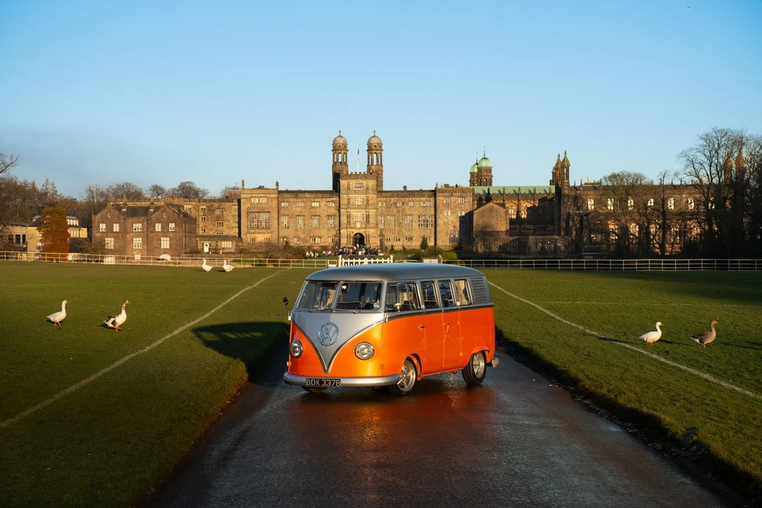 1964 Volkswagen Split-Window Bus - Image 4 of 30