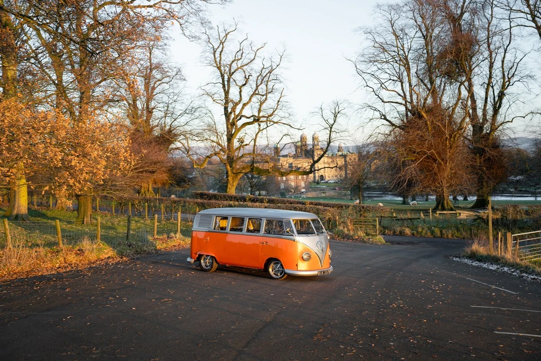 1964 Volkswagen Split-Window Bus - Image 25 of 30