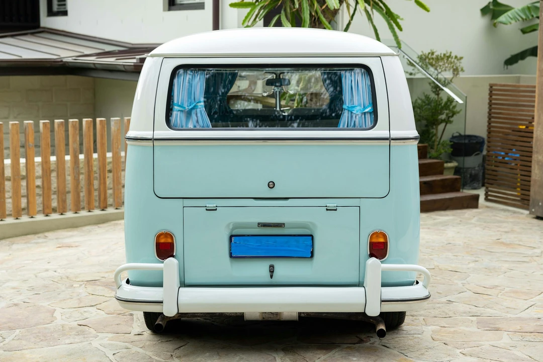 1964 Volkswagen Split-Window Bus - Image 6 of 21