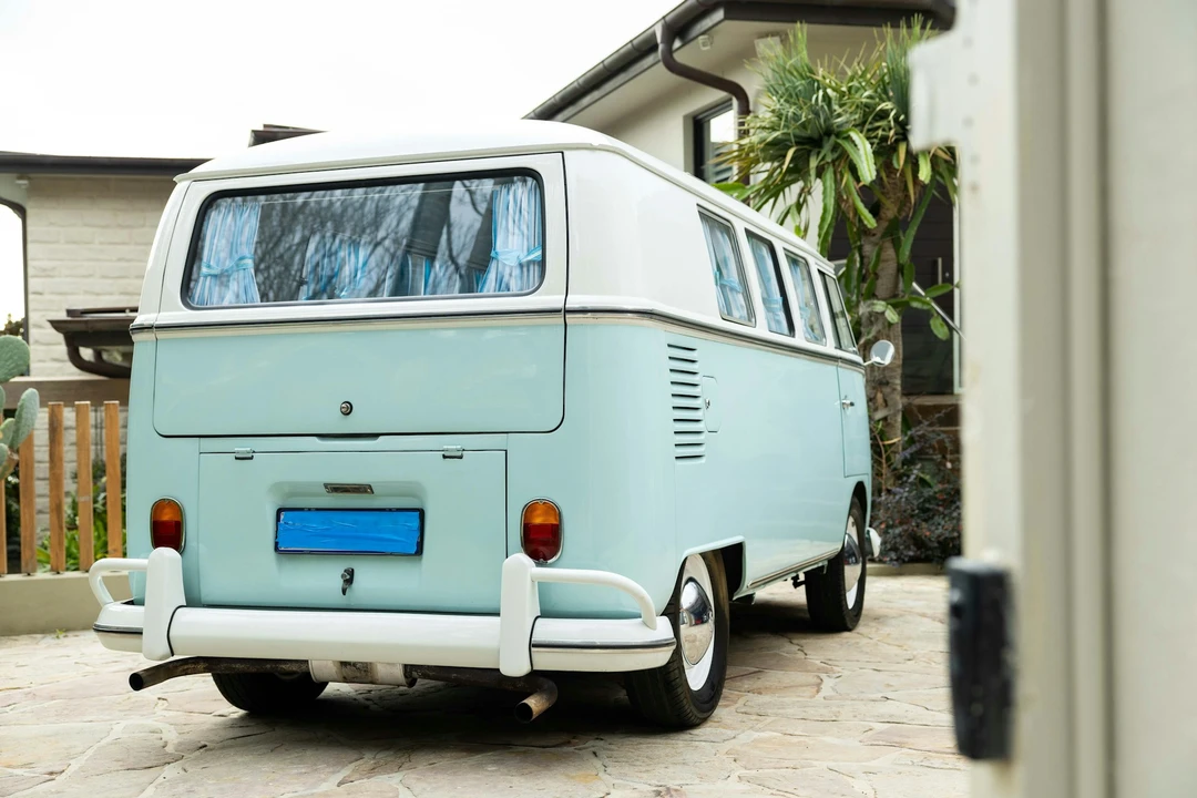 1964 Volkswagen Split-Window Bus - Image 7 of 21