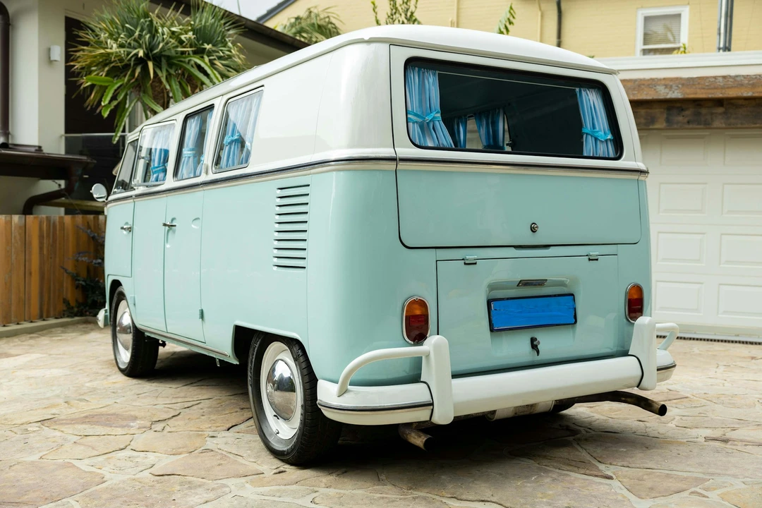 1964 Volkswagen Split-Window Bus - Image 5 of 21