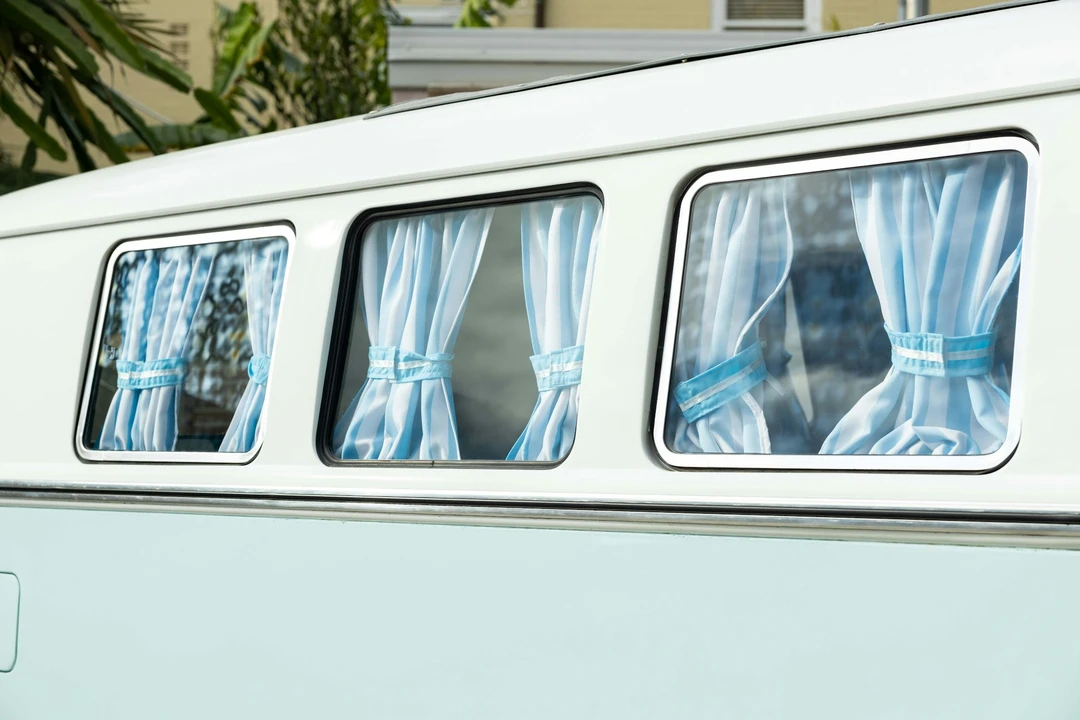 1964 Volkswagen Split-Window Bus - Image 16 of 21