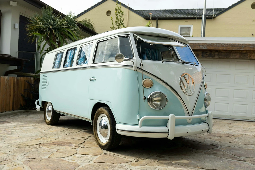 1964 Volkswagen Split-Window Bus - Image 9 of 21