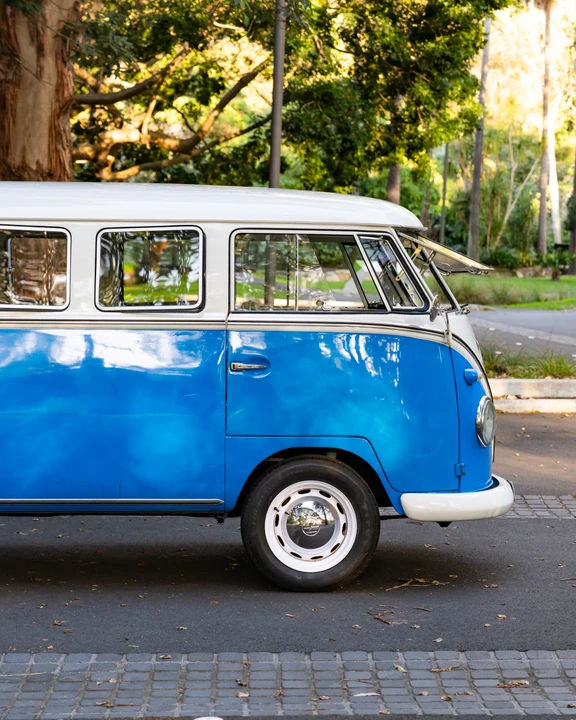 1964 Volkswagen Split-Window Bus - Image 28 of 31