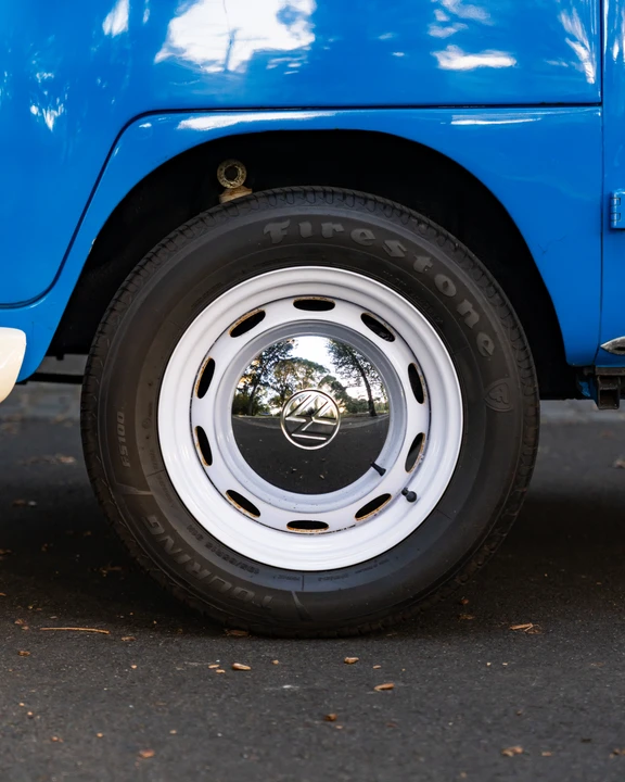 1964 Volkswagen Split-Window Bus - Image 30 of 31