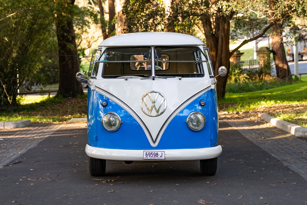 1964 Volkswagen Split-Window Bus - Image 2 of 31